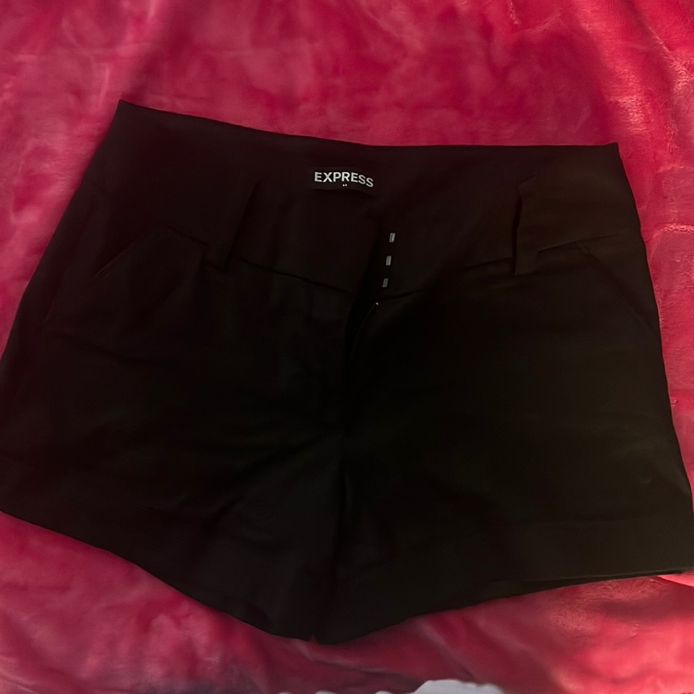 Express black midi size 4 lightly worn shorts